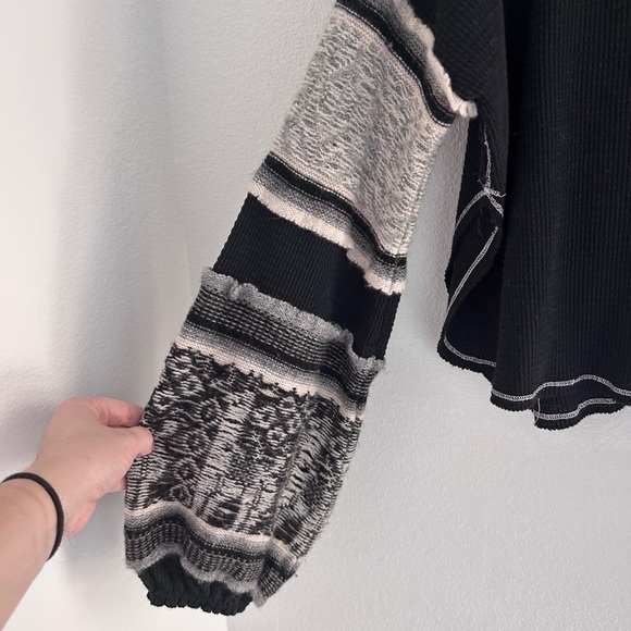 Free People Small Black Print Waffle Knit Mock Neck Sweater Sleeves Mixed up - Picture 4 of 5